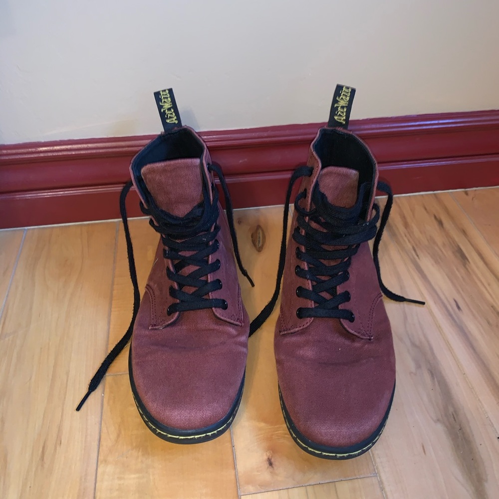 Men’s maroon doc martens